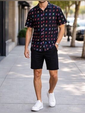 RARE ROLLING STONES Button Down Short Sleeve Shirt. Unisex. Adult Size M. EUC